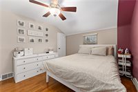 133 Cambridge Rd, Bethel Park, PA 15102