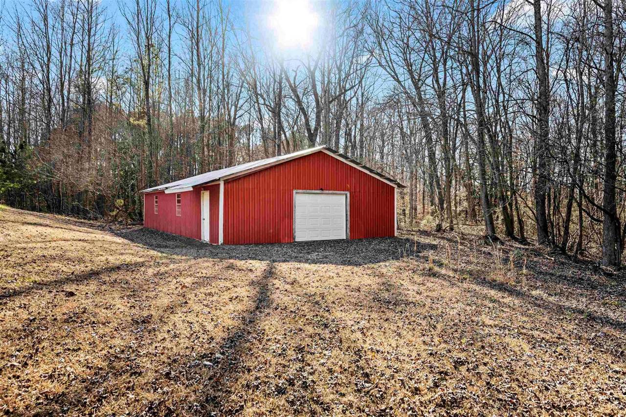 2329 Co Rd 1428, Vinemont, AL 35179