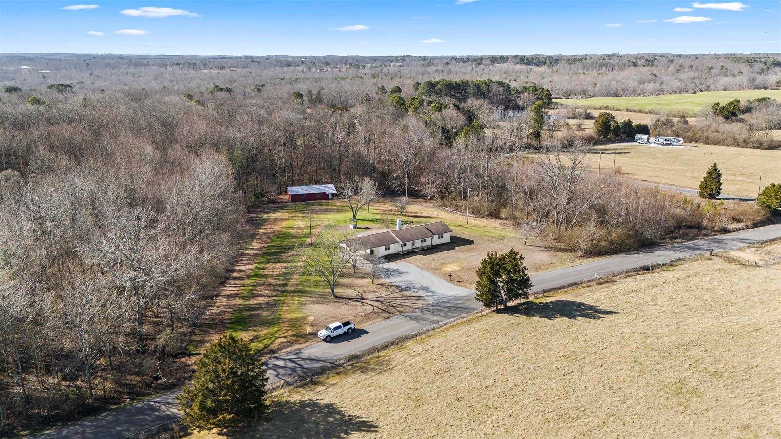 2329 Co Rd 1428, Vinemont, AL 35179