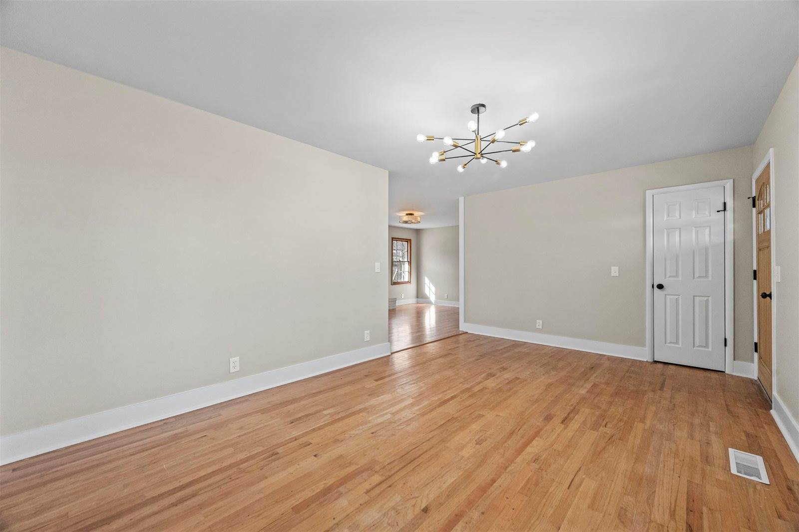 2329 Co Rd 1428, Vinemont, AL 35179
