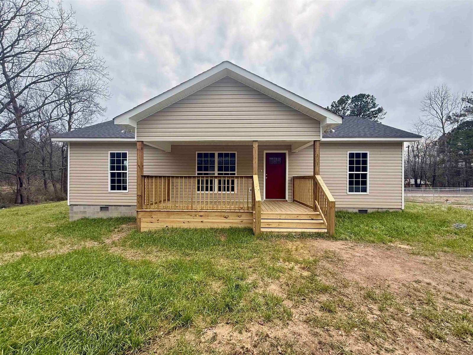 720 Co Rd 1447, Vinemont, AL 35179