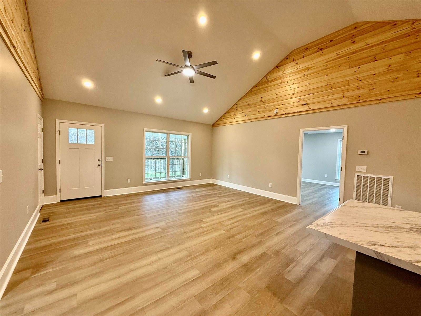720 Co Rd 1447, Vinemont, AL 35179