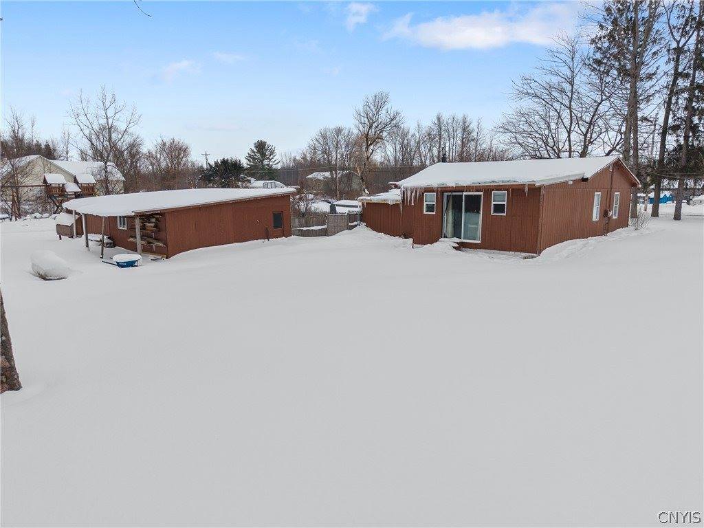 9576 Black Creek Road, Clay, NY 13029