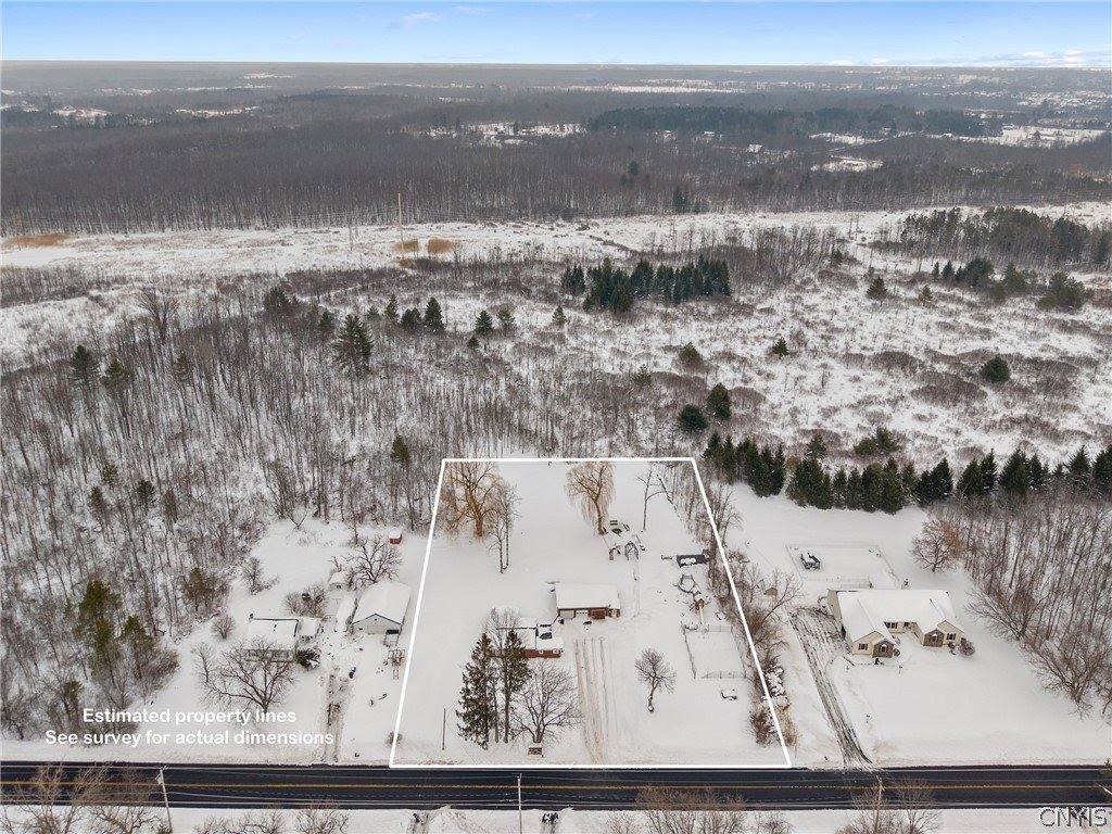 9576 Black Creek Road, Clay, NY 13029