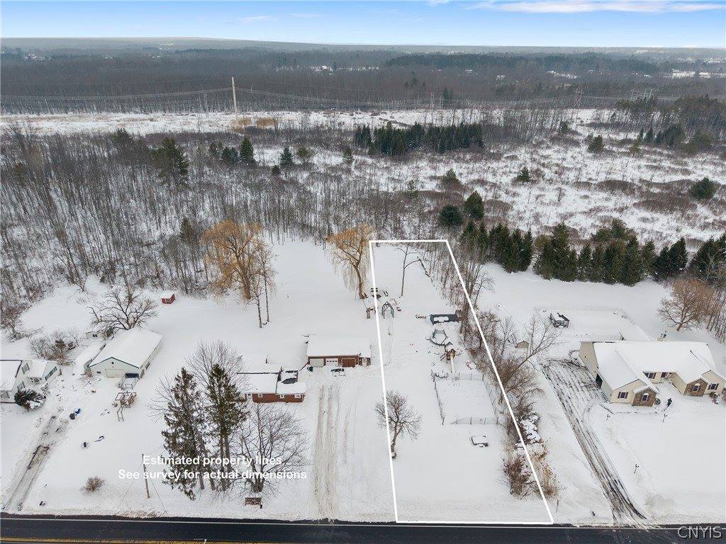 9576 Black Creek Road, Clay, NY 13029