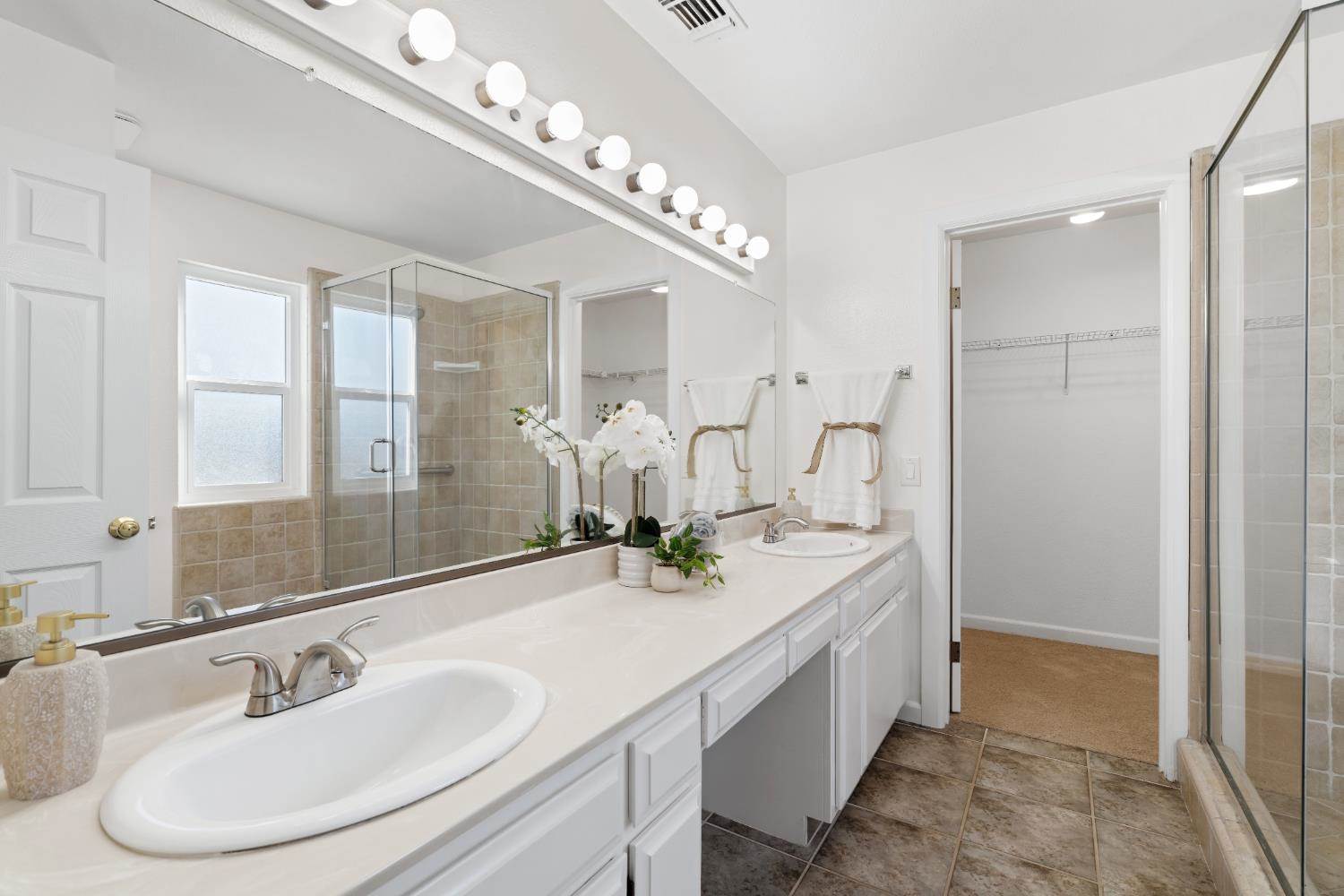 1333 Stonebridge Way, Roseville, CA 95661