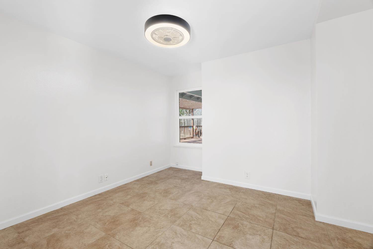 1333 Stonebridge Way, Roseville, CA 95661