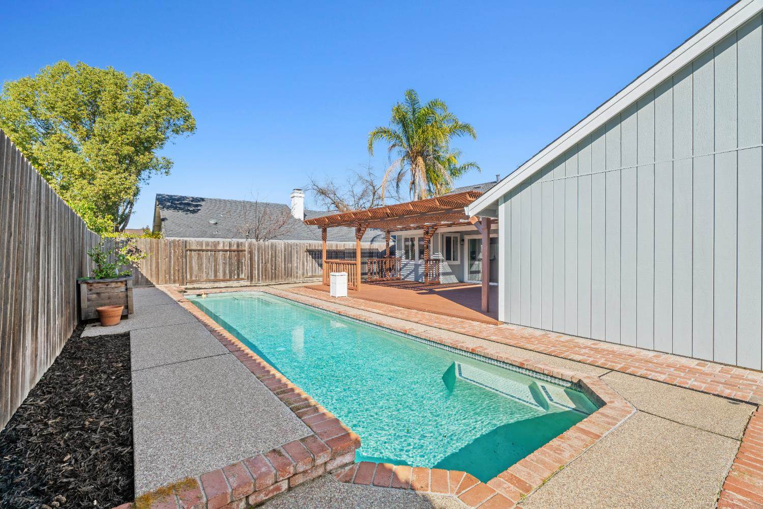 1333 Stonebridge Way, Roseville, CA 95661