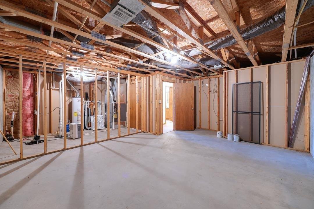 10 Leed Rd, Winfield, KS 67156
