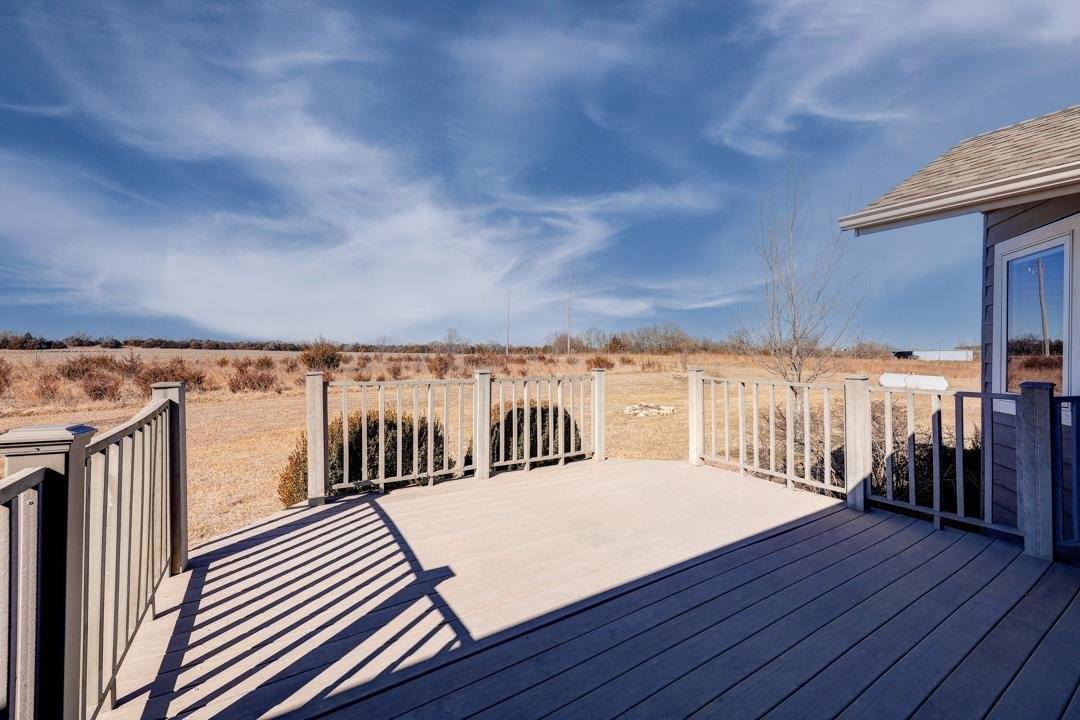 10 Leed Rd, Winfield, KS 67156