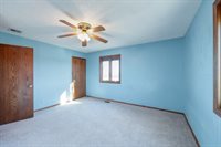 10 Leed Rd, Winfield, KS 67156