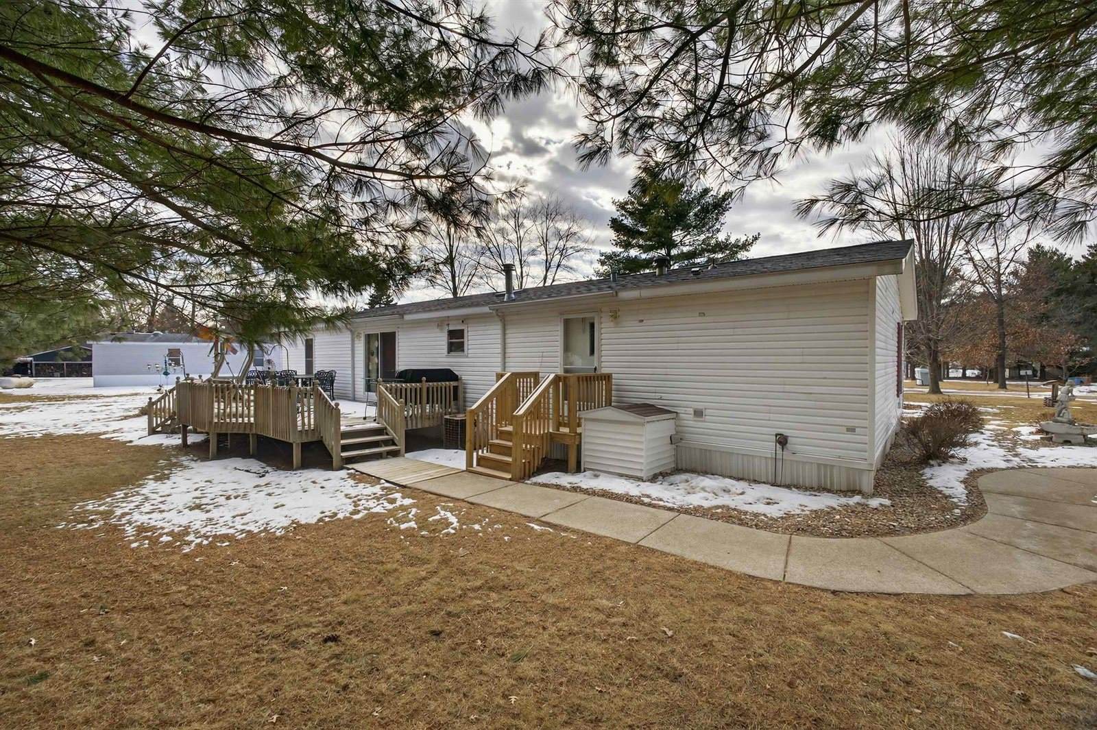 2116 Maple Street, Friendship, WI 53934