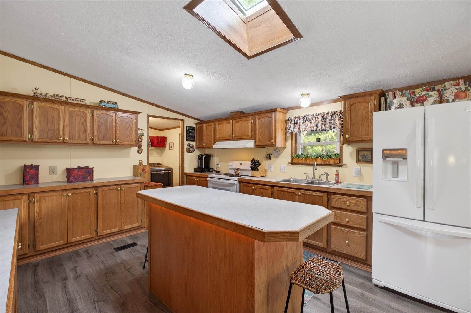 2116 Maple Street, Friendship, WI 53934