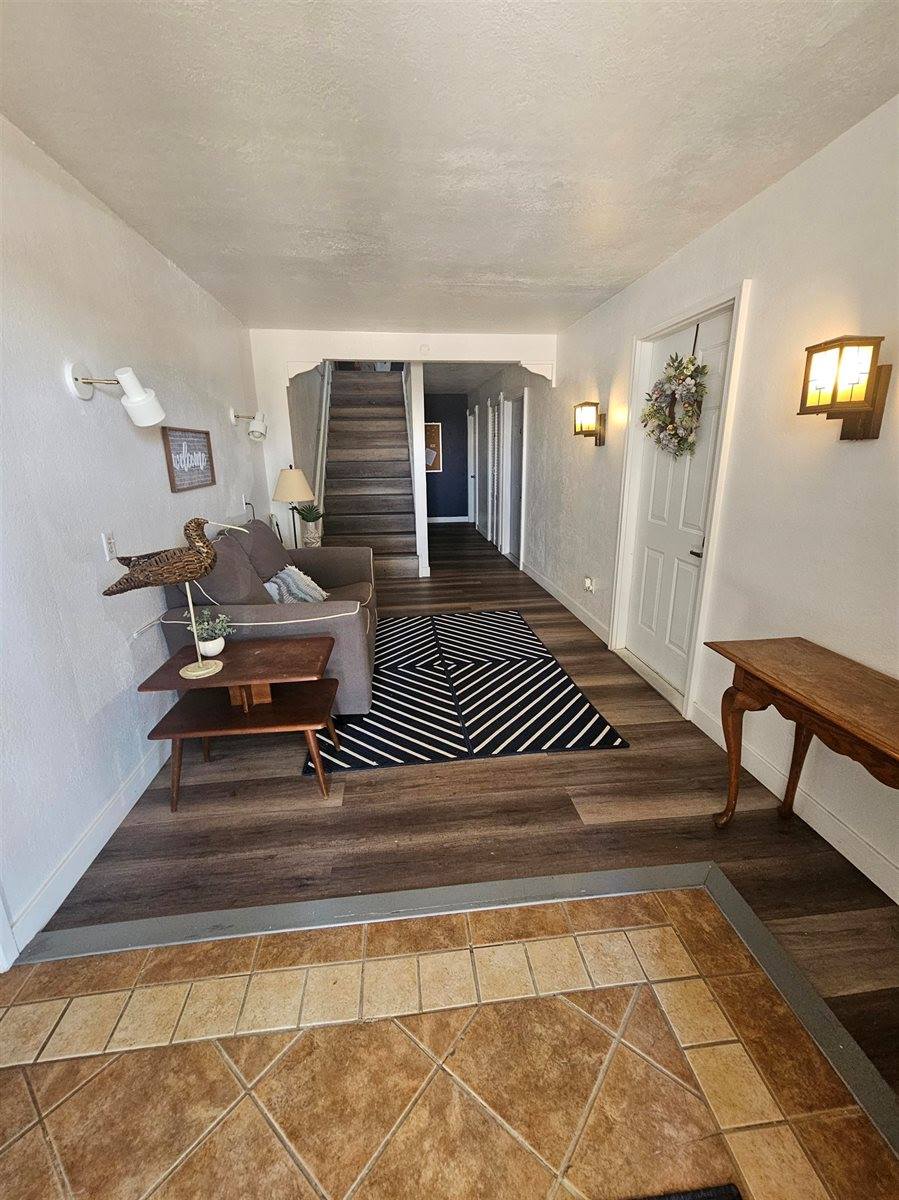 2212 Okoboji, Milford, IA 51351