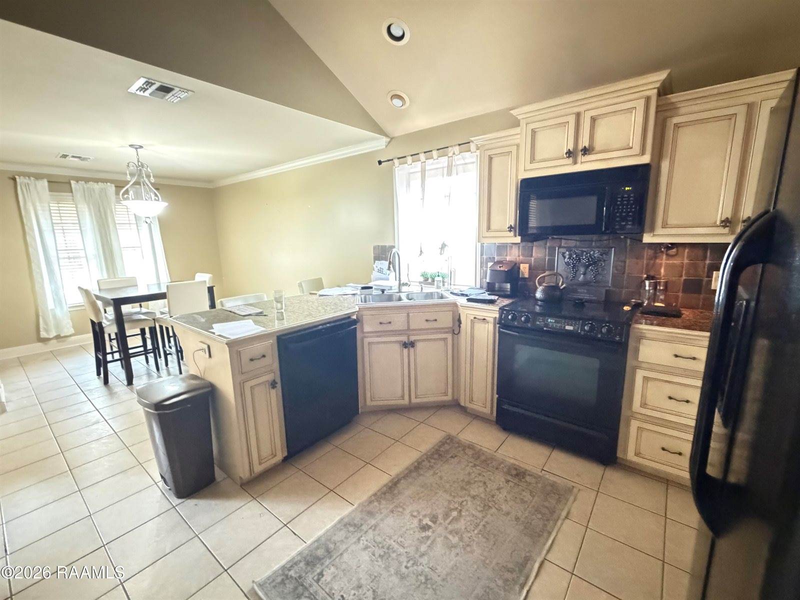 201 B Camino Real Road, Lafayette, LA 70503