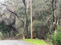 12215 Mountain View Drive, Clearlake Oaks, CA 95423