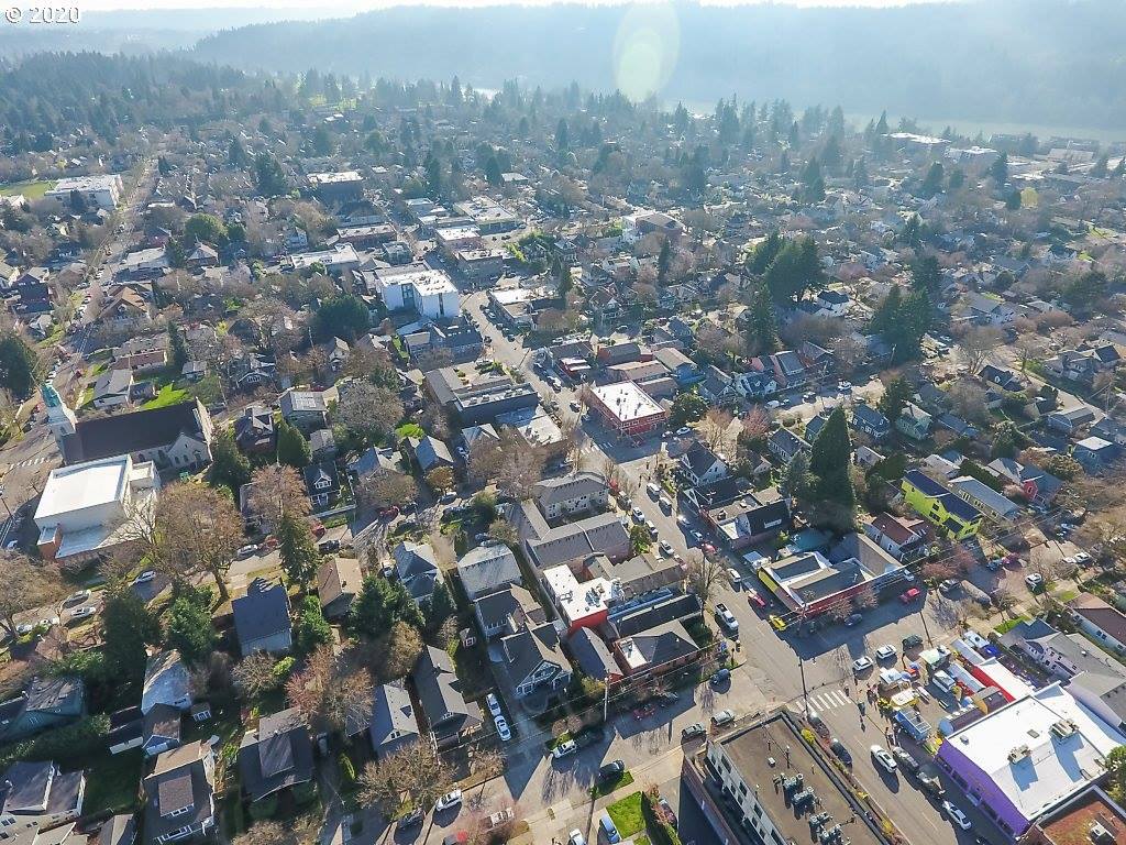 1414 SE Lambert, Portland, OR 97202