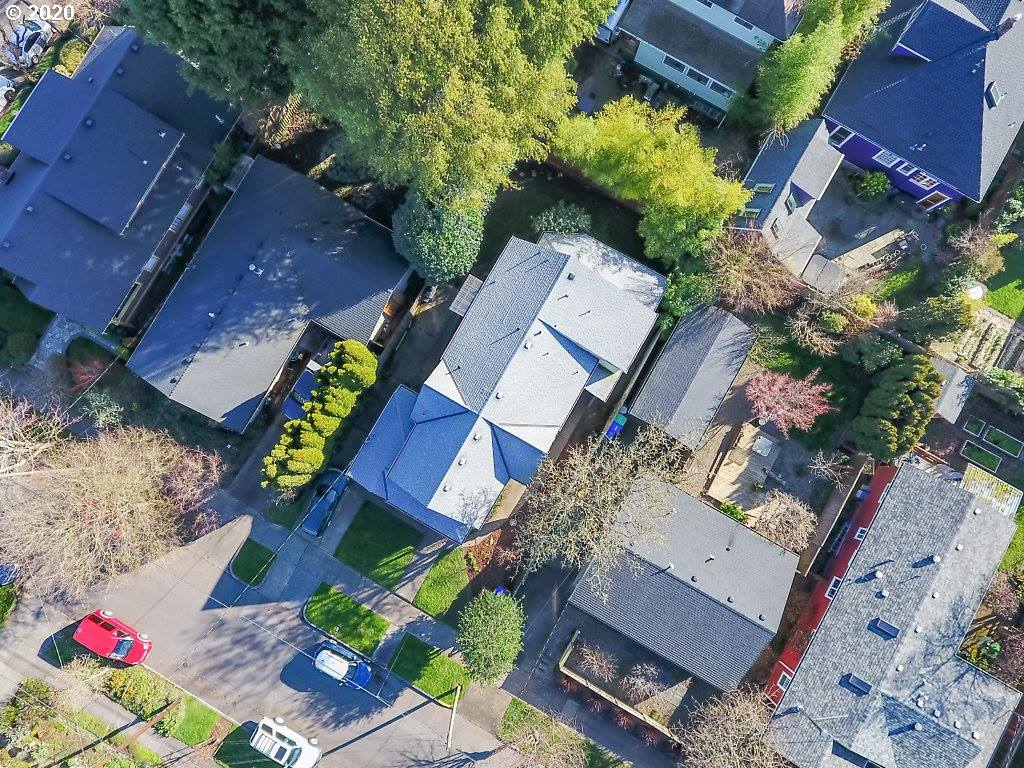 1414 SE Lambert, Portland, OR 97202