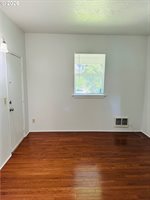 1414 SE Lambert, Portland, OR 97202