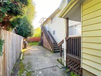 1414 SE Lambert, Portland, OR 97202