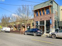 1414 SE Lambert, Portland, OR 97202