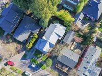 1414 SE Lambert, Portland, OR 97202