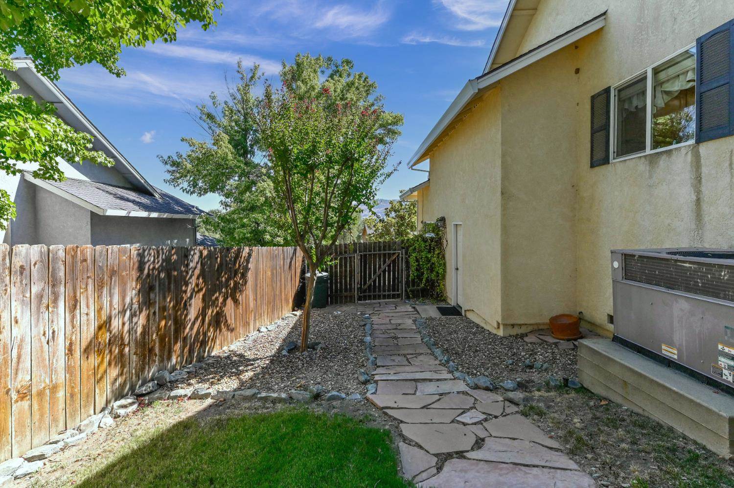 735 Live Oak Drive, Angels Camp, CA 95222