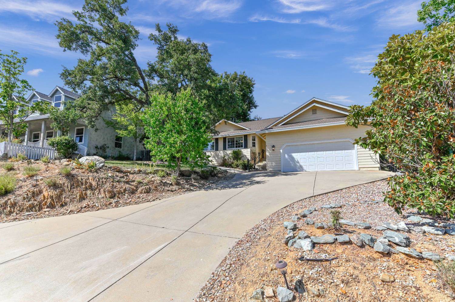 735 Live Oak Drive, Angels Camp, CA 95222
