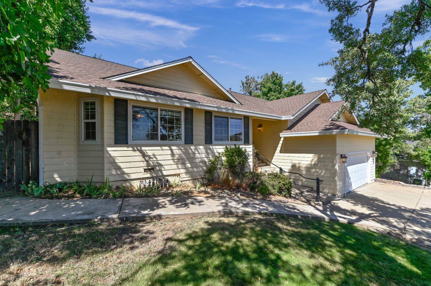 735 Live Oak Drive, Angels Camp, CA 95222