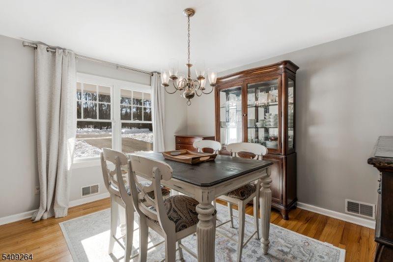 305 Raymond Ct, Bridgewater Township, NJ 08807