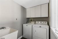 305 Raymond Ct, Bridgewater Township, NJ 08807