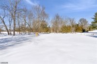 305 Raymond Ct, Bridgewater Township, NJ 08807