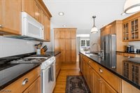 305 Raymond Ct, Bridgewater Township, NJ 08807