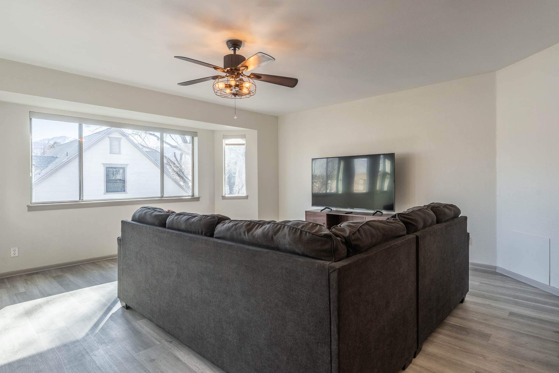 852 Crosby #B, Bishop, CA 93514