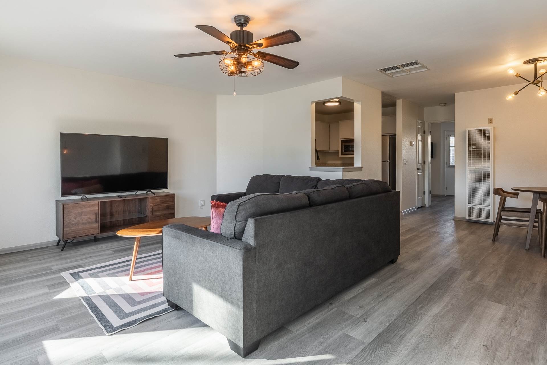 852 Crosby #B, Bishop, CA 93514