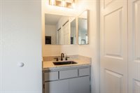 852 Crosby #B, Bishop, CA 93514