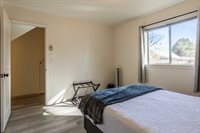 852 Crosby #B, Bishop, CA 93514