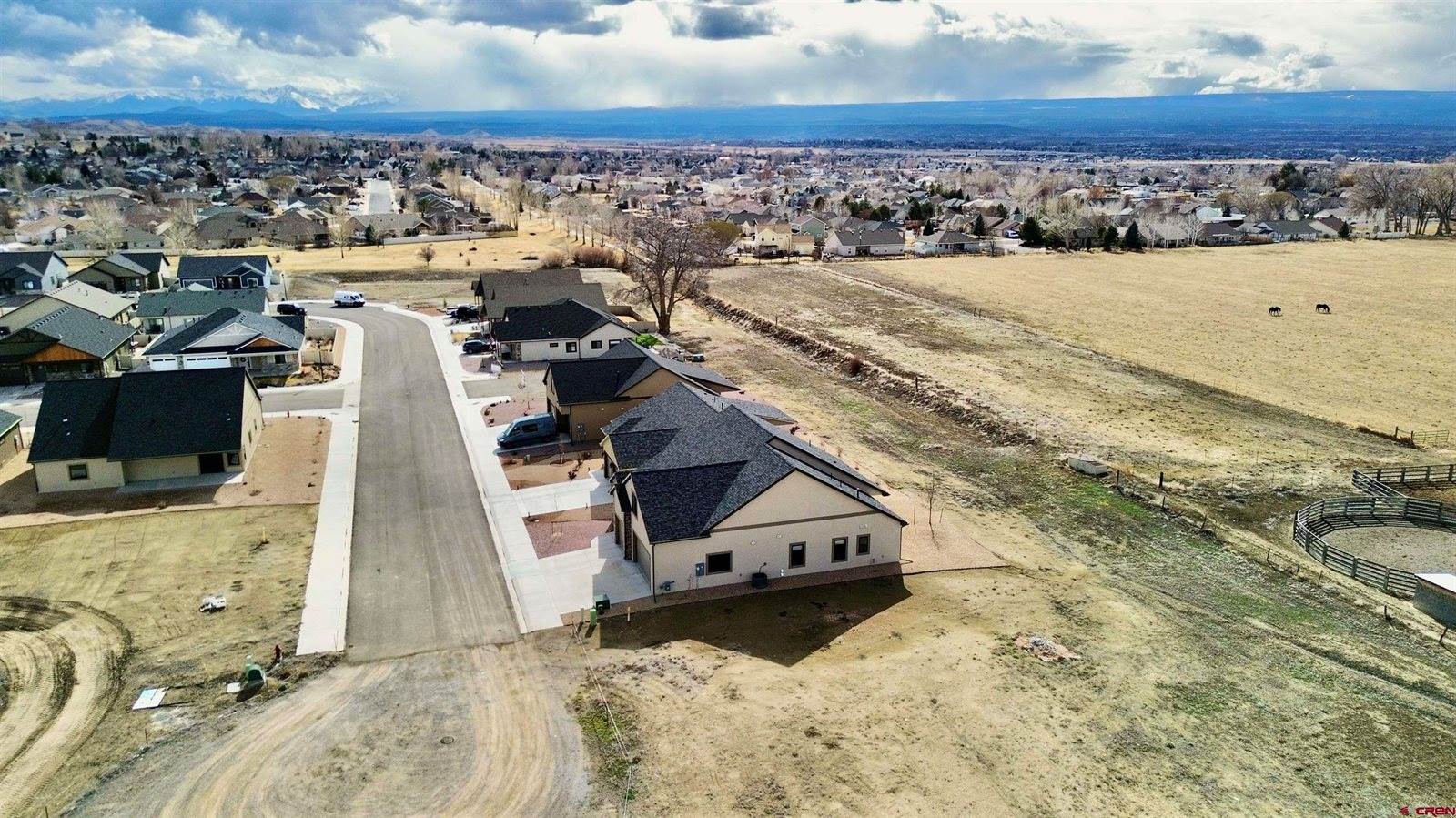 3305 Peregrine Loop, Montrose, CO 81401