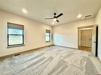 3305 Peregrine Loop, Montrose, CO 81401