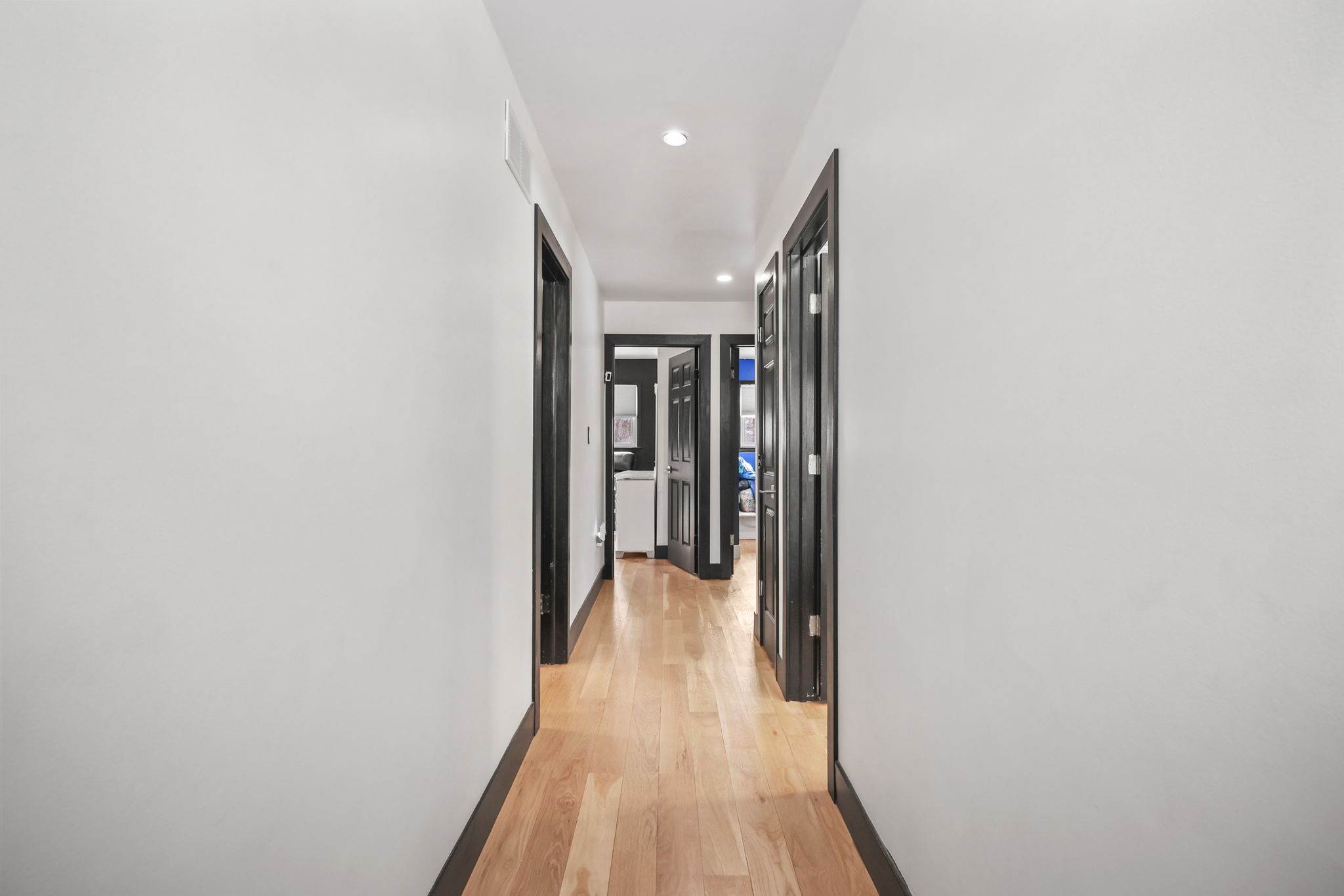 34 Sandalwood, East Brunswick, NJ 08816