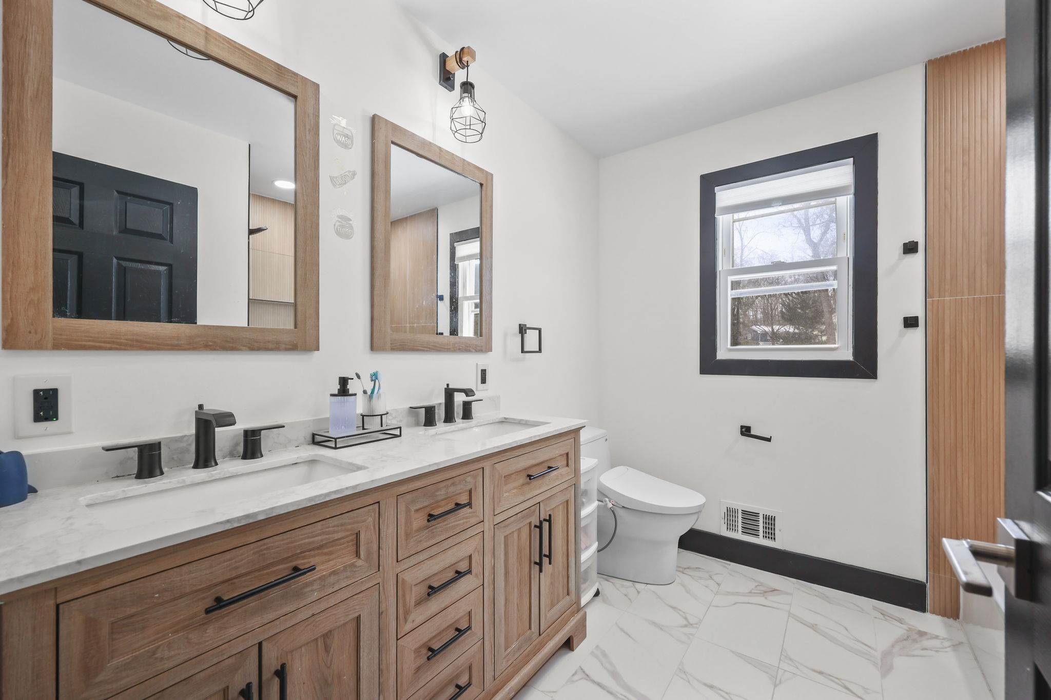 34 Sandalwood, East Brunswick, NJ 08816