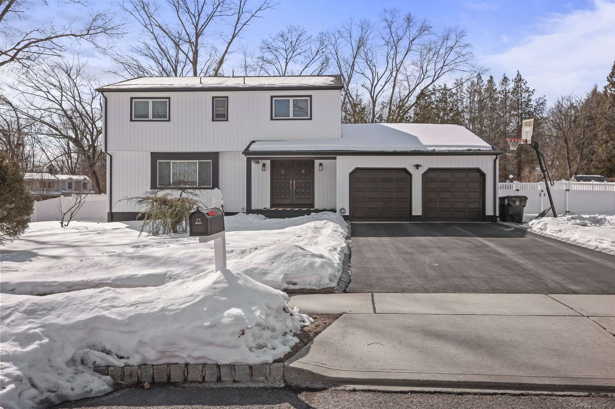 34 Sandalwood, East Brunswick, NJ 08816