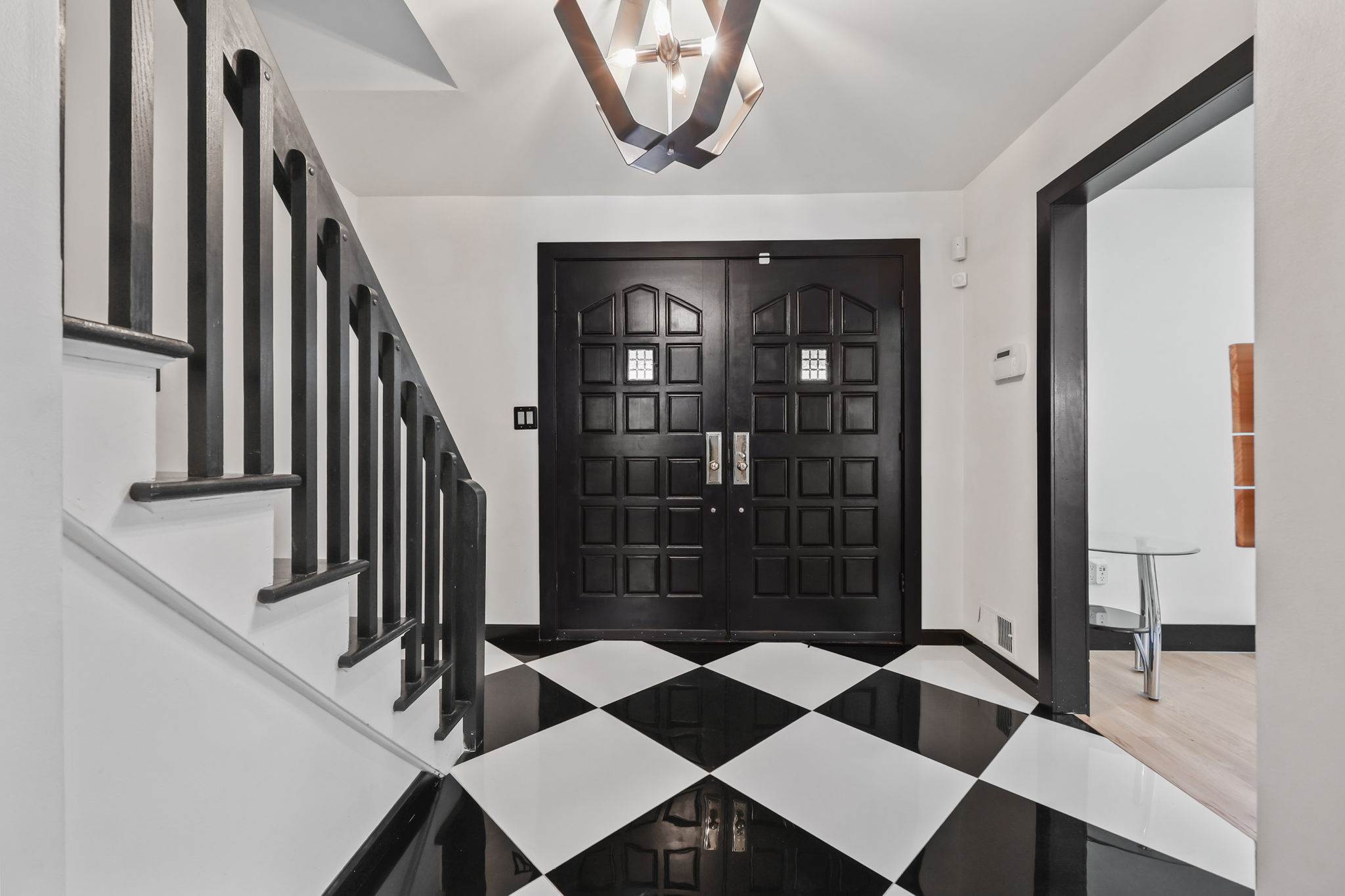 34 Sandalwood, East Brunswick, NJ 08816