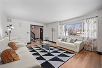 34 Sandalwood, East Brunswick, NJ 08816