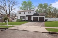 34 Sandalwood, East Brunswick, NJ 08816