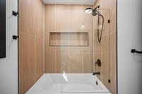 34 Sandalwood, East Brunswick, NJ 08816