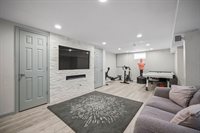 34 Sandalwood, East Brunswick, NJ 08816