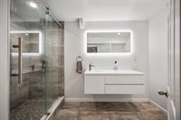 34 Sandalwood, East Brunswick, NJ 08816