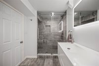 34 Sandalwood, East Brunswick, NJ 08816