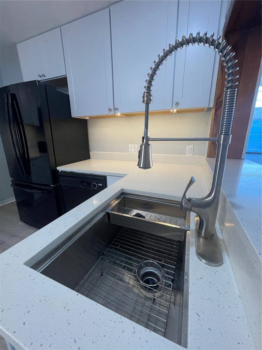 5617 20TH Avenue South, Gulfport, FL 33707